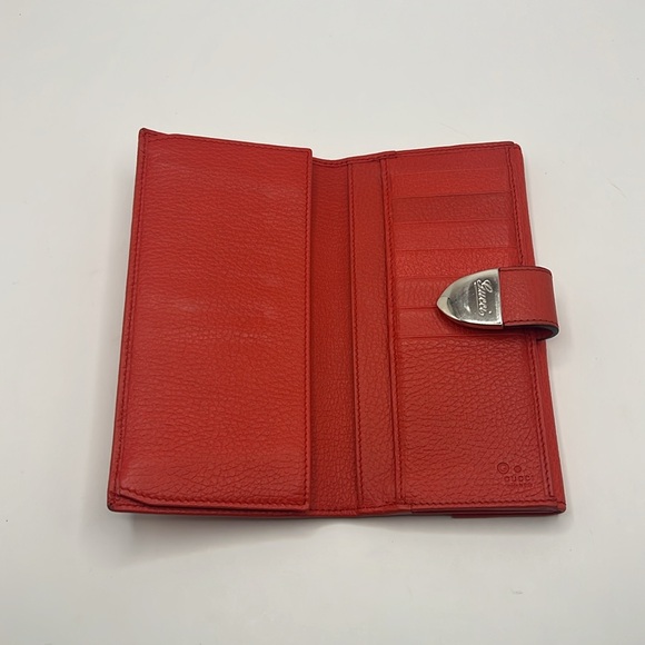 Authentic GUCCI Red Leather Long Wallet - Picture 6 of 10